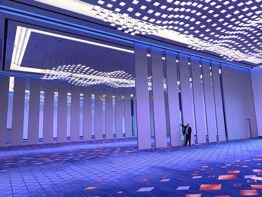 품질  Low Maintenance Partition Wall Panels Custom Surface Material and Drywall Installation 공장