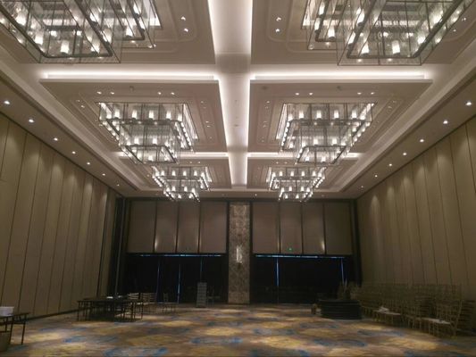 Customized Size Operable Partition Wall Magnetic Or Mechanical Sealing System For Class A Fire Rating