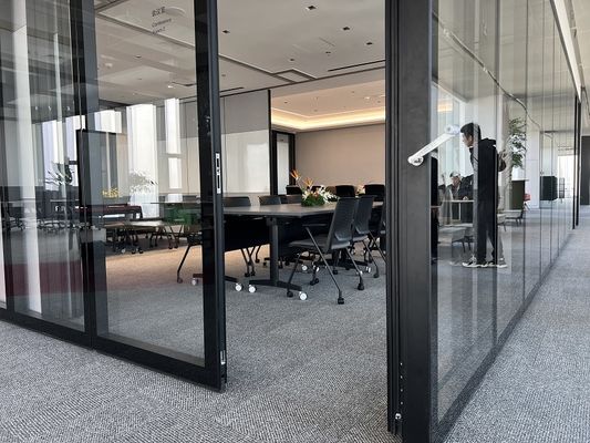 Modern Design Style Folding Office Room Separator With Aluminum Tempered Glass Surface Material