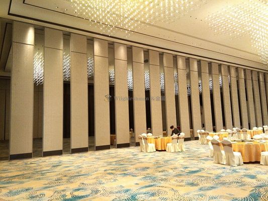 Customizable Mobile Folding Wall System Flexible Partition for Versatile Space Utilization