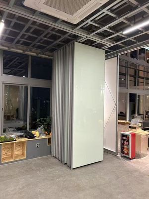 Sleek Movable Glass Partition Walls Customizable Height and Aluminum Frame for Contemporary Spaces