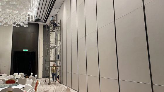 अच्छा दाम ध्वनि अवशोषण और सौंदर्य की अपील में सुधार के लिए ध्वनिक चलती दीवार विभाजन MDF सतह ऑनलाइन