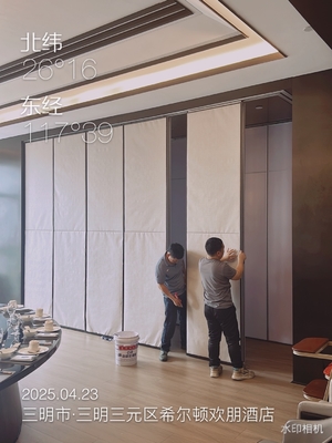 Banquet Halls Movable Partition Wall with MDF Surface and Up To 43-50dB Soundproofing