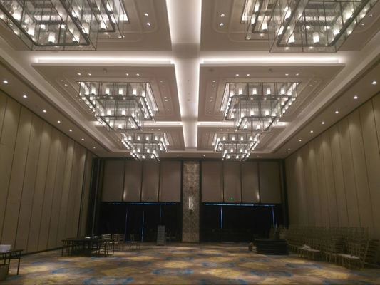 Exhibition Centers Operable Partition Wall with Customized Size and Mechanical Sealing System