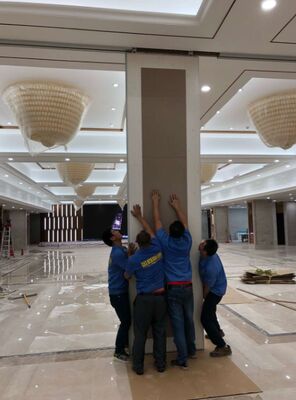 Sala conferenze Pareti divisorie operabili, classificate in classe A per incendio e sistema di sigillamento magnetico o meccanico per l'utilizzo dello spazio