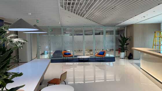 Removable Demountable Partition Wall Fireproof Function Suitable for Conference Room Settings Providing Space Management